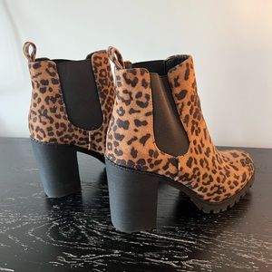 Leopard Soda Boots, Size 9